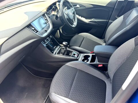 Vauxhall Grandland X 1.2 Turbo Griffin Edition 5dr 2