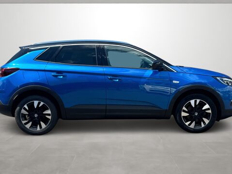 Vauxhall Grandland X 1.2 Turbo Griffin Edition 5dr 9