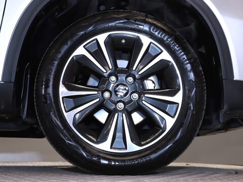Suzuki Vitara 1.5 Hybrid SZ5 5dr AGS 13