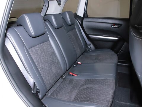 Suzuki Vitara 1.5 Hybrid SZ5 5dr AGS 34