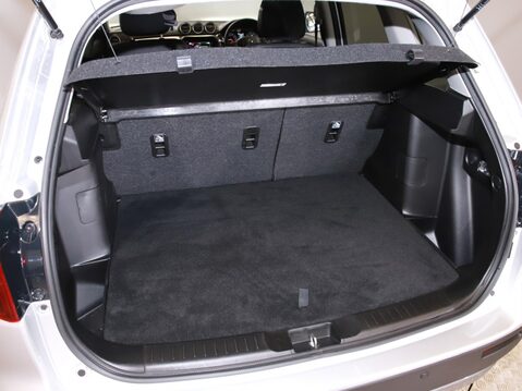 Suzuki Vitara 1.5 Hybrid SZ5 5dr AGS 37