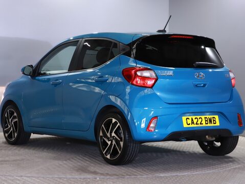 Hyundai i10 1.0 MPi Premium 5dr Auto 3