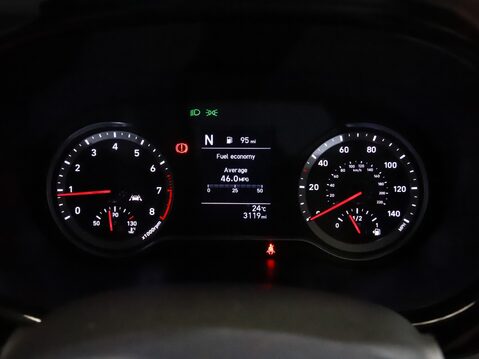Hyundai i10 1.0 MPi Premium 5dr Auto 21