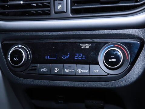 Hyundai i10 1.0 MPi Premium 5dr Auto 24