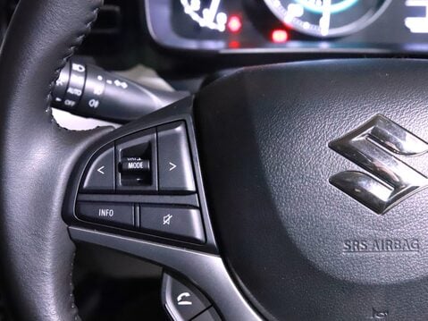 Suzuki Ignis 1.2 Dualjet SHVS SZ5 5dr 27