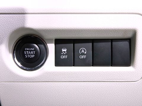Suzuki Ignis 1.2 Dualjet SHVS SZ5 5dr 29
