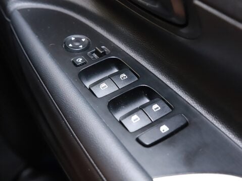 Hyundai BAYON 1.0 TGDi 48V MHEV SE Connect 5dr 30