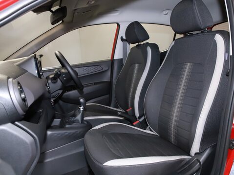 Hyundai i10 1.0 MPi SE Connect 5dr 20