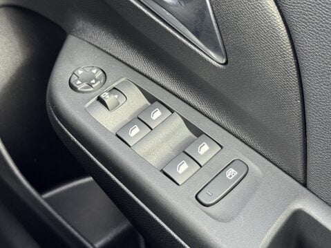 Vauxhall Corsa 100kW GS 50kWh 5dr Auto 27
