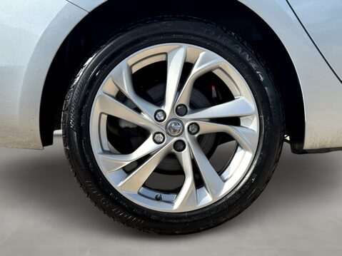 Vauxhall Astra 1.4T 16V 150 SRi 5dr Auto 11