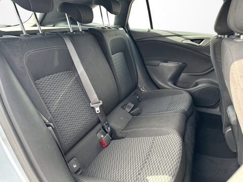Vauxhall Astra 1.4T 16V 150 SRi 5dr Auto 31