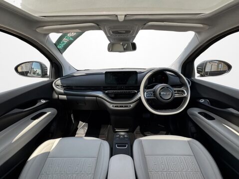 Fiat 500 87kW La Prima 42kWh 3dr Auto 16