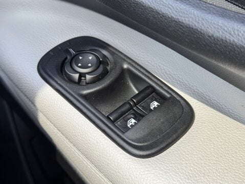 Fiat 500 87kW La Prima 42kWh 3dr Auto 4