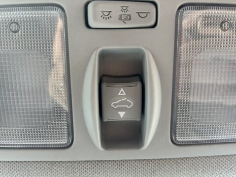 Hyundai i10 1.2 Premium SE 5dr Auto 38