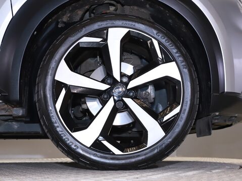 Nissan Juke 1.0 DiG-T 114 Tekna 5dr 12