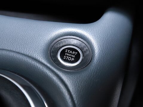 Nissan Juke 1.0 DiG-T 114 Tekna 5dr 27