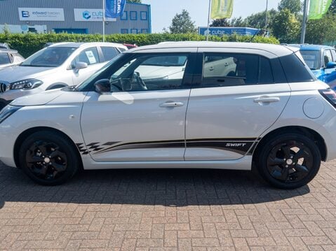 Suzuki Swift 1.2 Mild Hybrid Motion 5dr 15