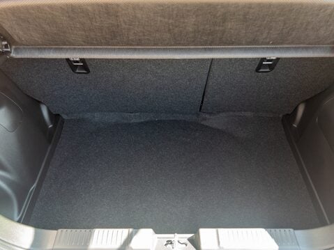 Suzuki Swift 1.2 Mild Hybrid Motion 5dr 42