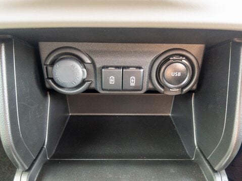 Suzuki Swift 1.2 Mild Hybrid Ultra 5dr CVT 37