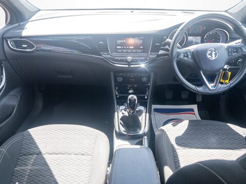 Vauxhall Astra 1.4T 16V 150 SRi 5dr 14