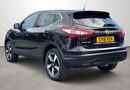 Nissan Qashqai 1.6 DiG-T N-Connecta 5dr 3