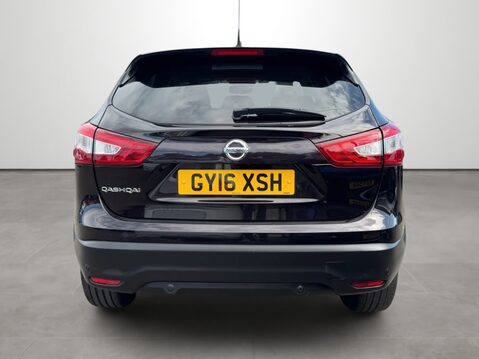 Nissan Qashqai 1.6 DiG-T N-Connecta 5dr 8