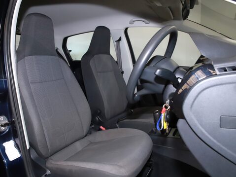 Volkswagen Up 1.0 Move Up 5dr 19