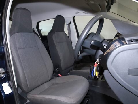 Volkswagen Up 1.0 Move Up 5dr 19