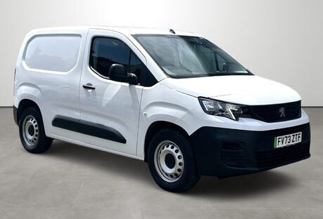 Peugeot Partner 800 100kW 50kWh Professional Premium + Van Auto
