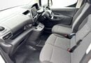 Peugeot Partner 800 100kW 50kWh Professional Premium + Van Auto 2