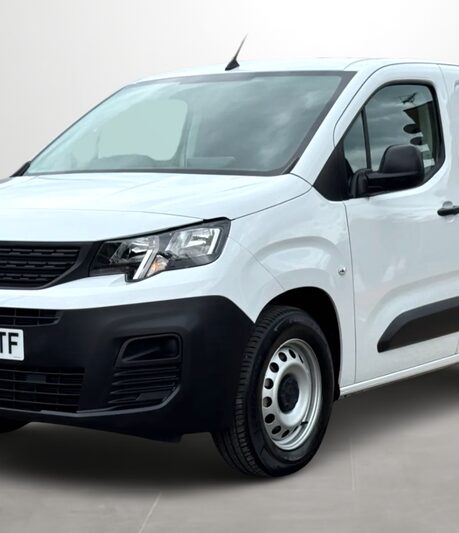 Peugeot Partner 800 100kW 50kWh Professional Premium + Van Auto
