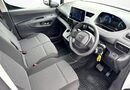 Peugeot Partner 800 100kW 50kWh Professional Premium + Van Auto 16