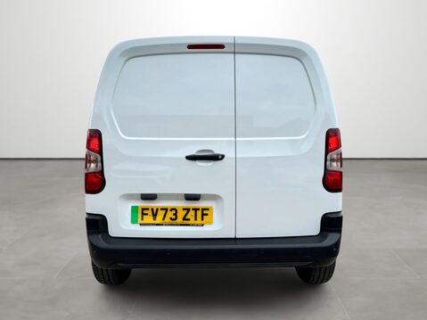 Peugeot Partner 800 100kW 50kWh Professional Premium + Van Auto 8