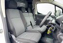 Peugeot Partner 800 100kW 50kWh Professional Premium + Van Auto 17