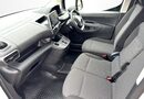 Peugeot Partner 800 100kW 50kWh Professional Premium + Van Auto 2