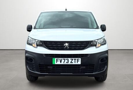 Peugeot Partner 800 100kW 50kWh Professional Premium + Van Auto