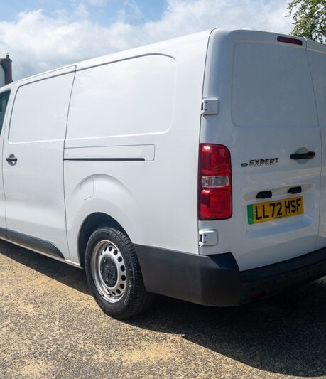 Peugeot Expert 1000 100kW 75kWh Professional Van Auto