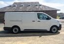 Peugeot Expert 1000 100kW 75kWh Professional Van Auto 11