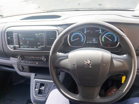 Peugeot Expert 1000 100kW 75kWh Professional Van Auto 23