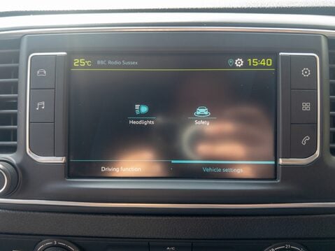 Peugeot Expert 1000 100kW 75kWh Professional Van Auto 7