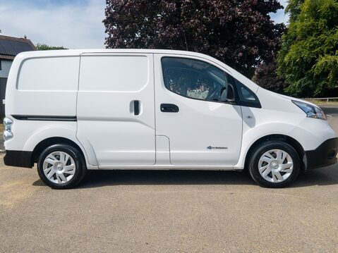 Nissan E-NV200 80kW Acenta Van Auto 40kWh 10
