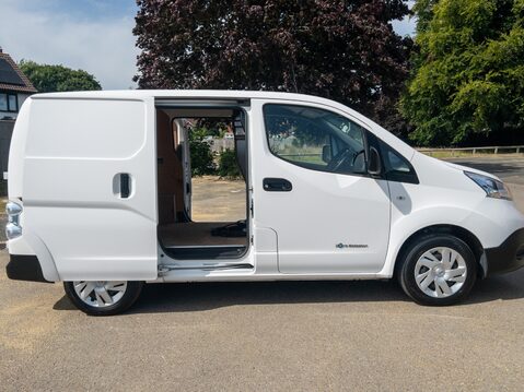 Nissan E-NV200 80kW Acenta Van Auto 40kWh 11