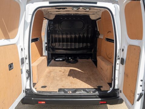 Nissan E-NV200 80kW Acenta Van Auto 40kWh 13