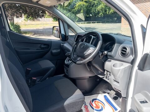 Nissan E-NV200 80kW Acenta Van Auto 40kWh 18