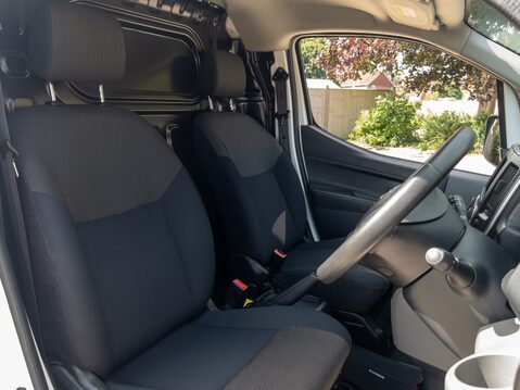 Nissan E-NV200 80kW Acenta Van Auto 40kWh 19