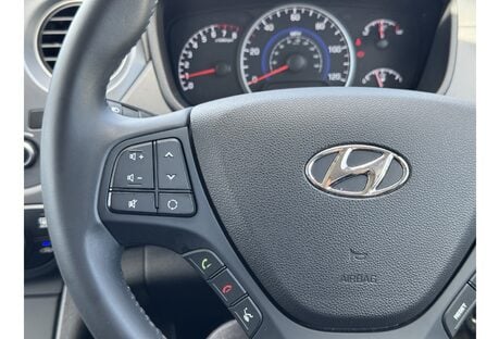 Hyundai i10 1.2 Premium 5dr