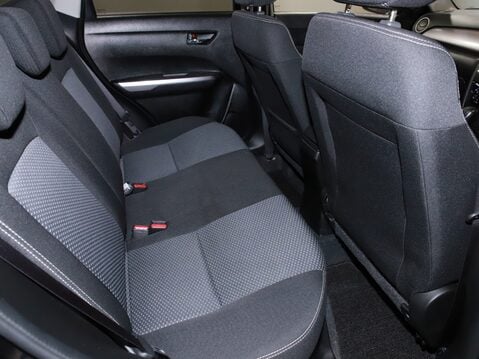 Suzuki Vitara 1.5 Hybrid SZ5 5dr AGS 31