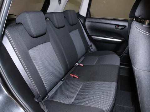 Suzuki Vitara 1.5 Hybrid SZ5 5dr AGS 32