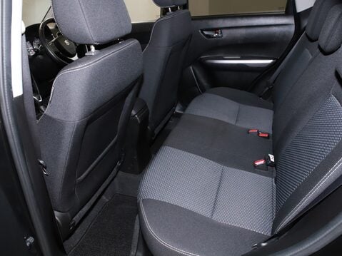 Suzuki Vitara 1.5 Hybrid SZ5 5dr AGS 33
