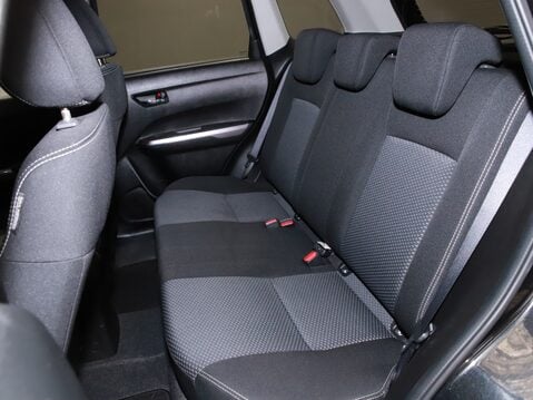 Suzuki Vitara 1.5 Hybrid SZ5 5dr AGS 34